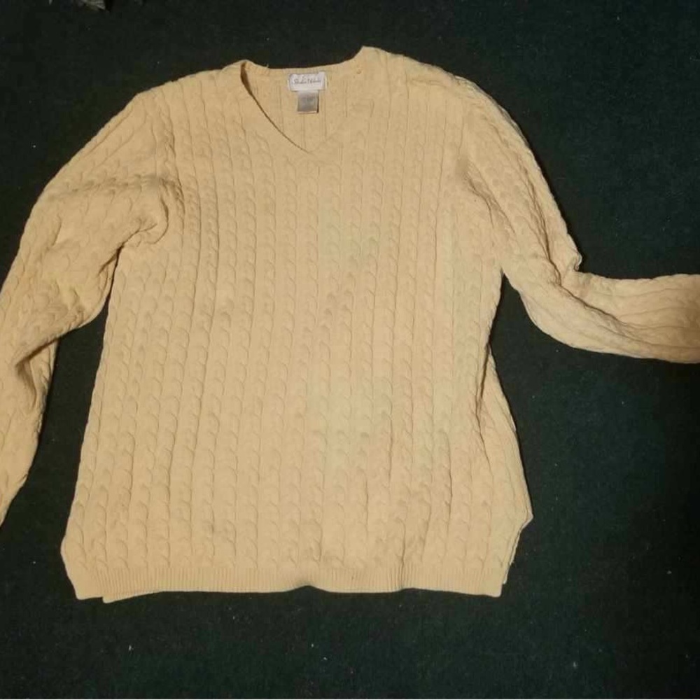 Cable Knit V-Neck Sweater